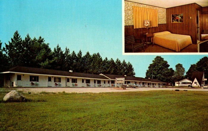 Travelers Motel & Tee Pee Restaurant - Old Postcard